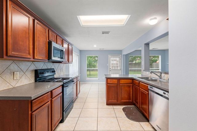 1811 Salt Valley Drive, Katy, TX 77493