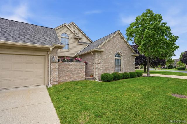 42675 Christina Drive, Sterling Heights, MI 48313