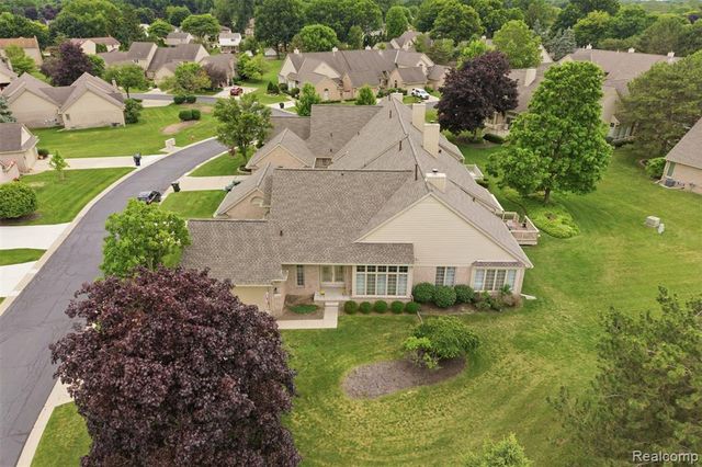 42675 Christina Drive, Sterling Heights, MI 48313