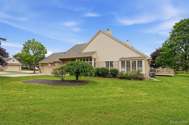 42675 Christina Drive, Sterling Heights, MI 48313