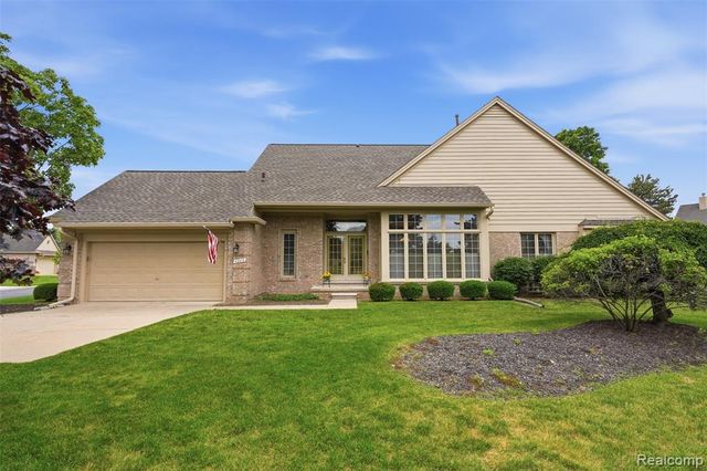 42675 Christina Drive, Sterling Heights, MI 48313