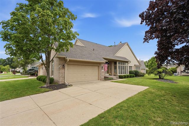42675 Christina Drive, Sterling Heights, MI 48313