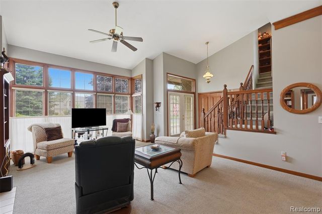 42675 Christina Drive, Sterling Heights, MI 48313