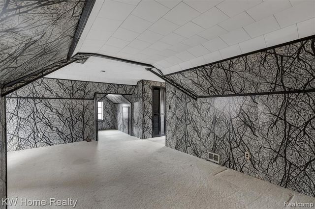 18910 Mansfield Street, Detroit, MI 48235