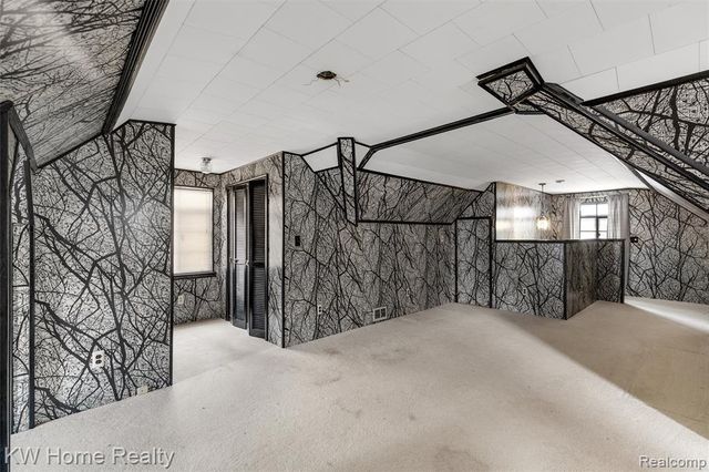 18910 Mansfield Street, Detroit, MI 48235