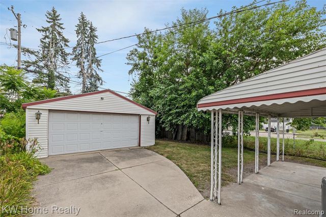 18910 Mansfield Street, Detroit, MI 48235