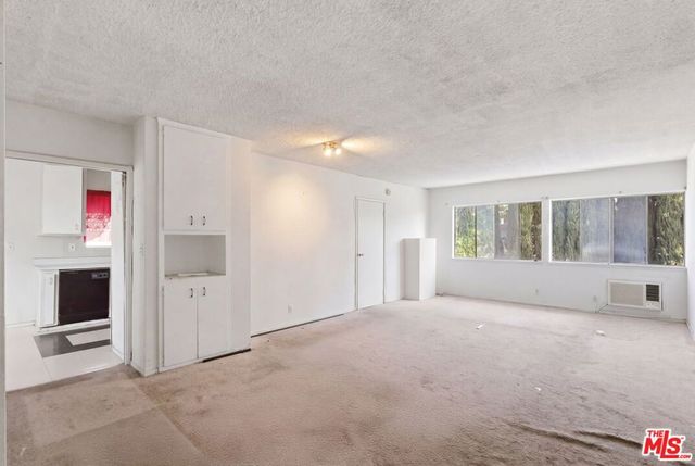 18611 Clark Street, Tarzana, CA 91356