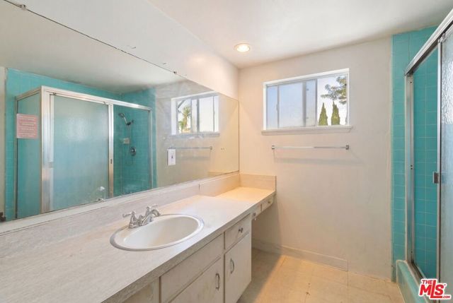 18611 Clark Street, Tarzana, CA 91356