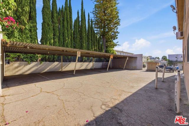 18611 Clark Street, Tarzana, CA 91356