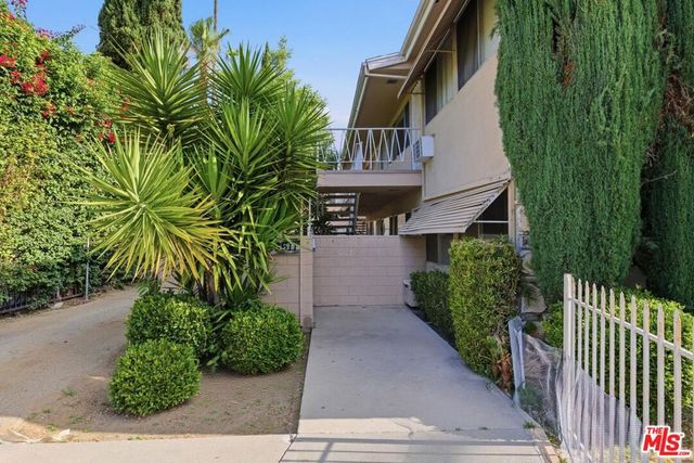 18611 Clark Street, Tarzana, CA 91356