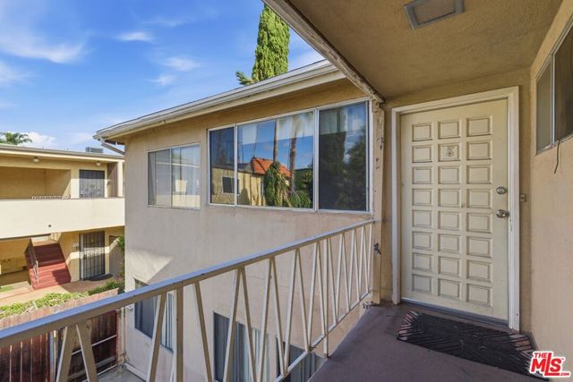 18611 Clark Street, Tarzana, CA 91356