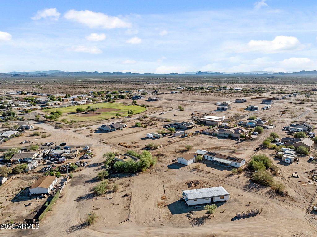 2 E GRIFFIN Street -, Wittmann, AZ 85361 — photo 4