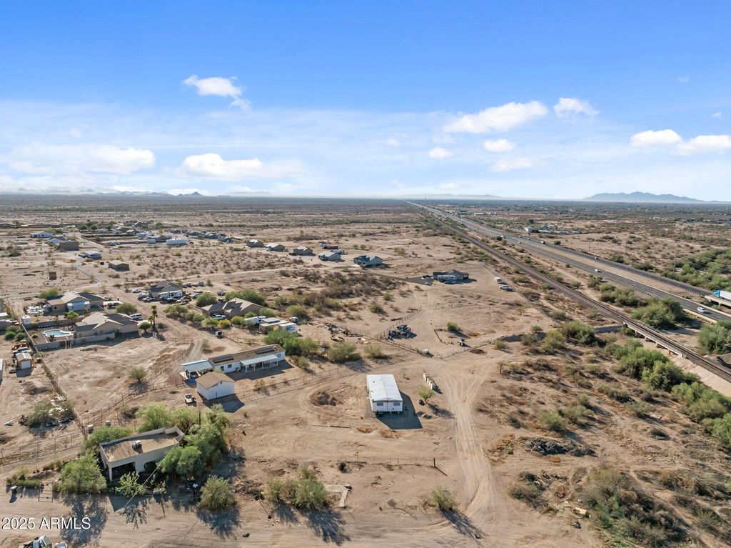 2 E GRIFFIN Street -, Wittmann, AZ 85361 — photo 5