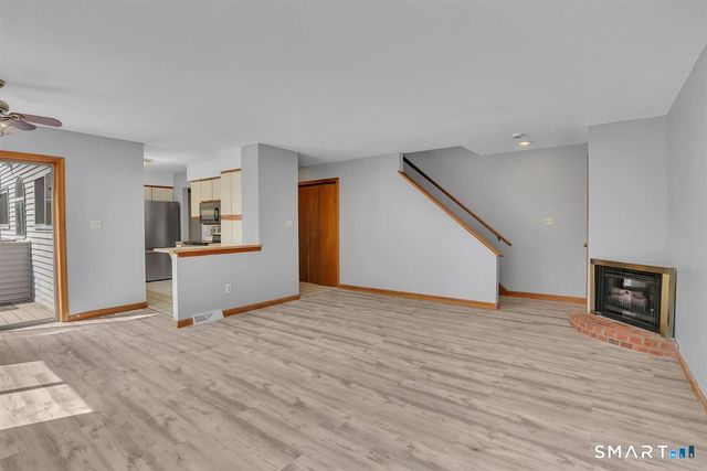 14 Staffordshire Common Drive 14, Wallingford, CT 06492
