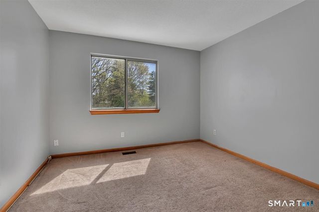 14 Staffordshire Common Drive 14, Wallingford, CT 06492