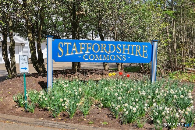 14 Staffordshire Common Drive 14, Wallingford, CT 06492