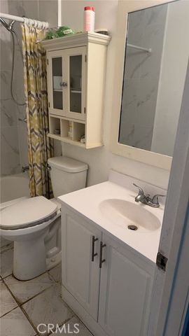 4109 W 5th A1, Santa Ana, CA 92703