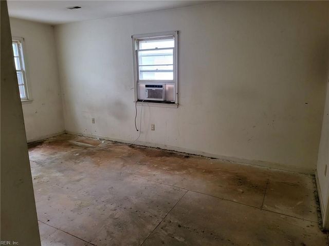 116 Downes ST, Hampton, VA 23663