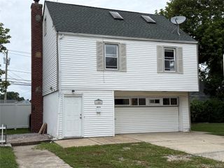 140-144 W Alhambra Avenue, Lindenhurst, NY 11757