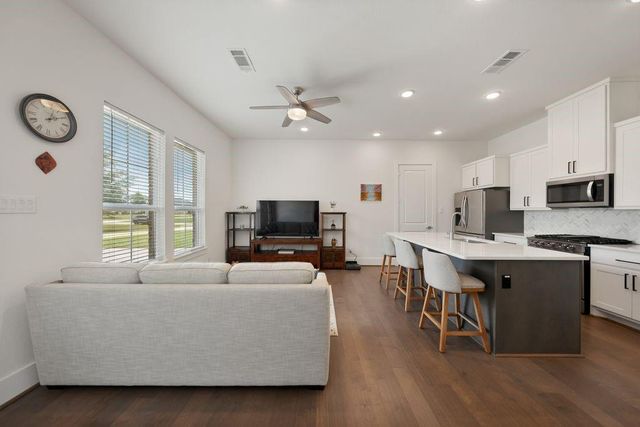 4019 Paseo Royale Boulevard, Richmond, TX 77406