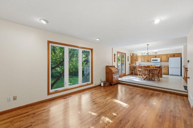 3840 Riverton Avenue, Eagan, MN 55122