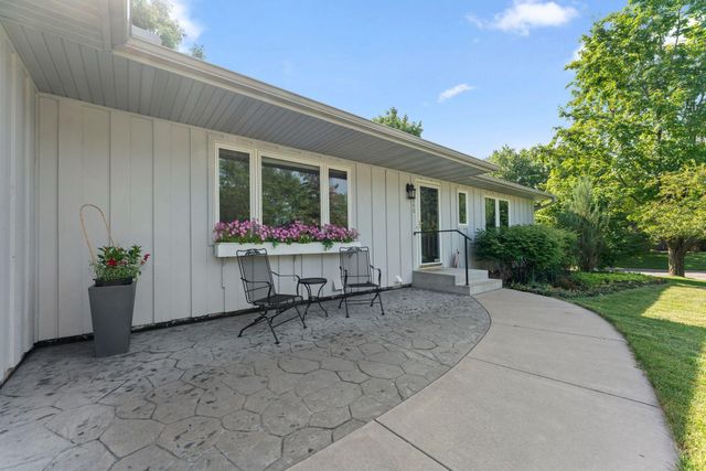 3840 Riverton Avenue, Eagan, MN 55122