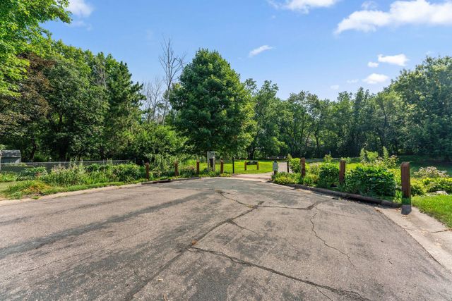 3840 Riverton Avenue, Eagan, MN 55122