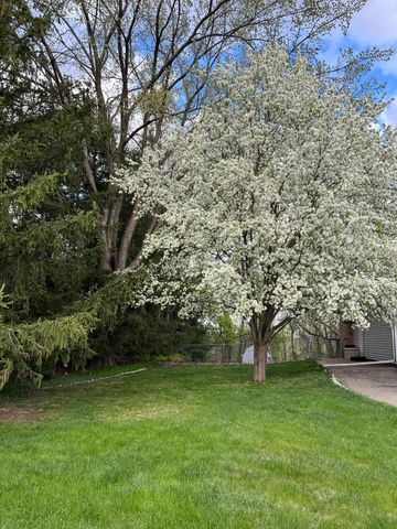 3840 Riverton Avenue, Eagan, MN 55122