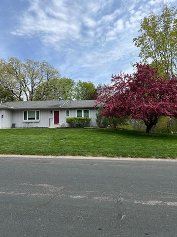 3840 Riverton Avenue, Eagan, MN 55122