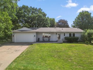 3840 Riverton Avenue, Eagan, MN 55122
