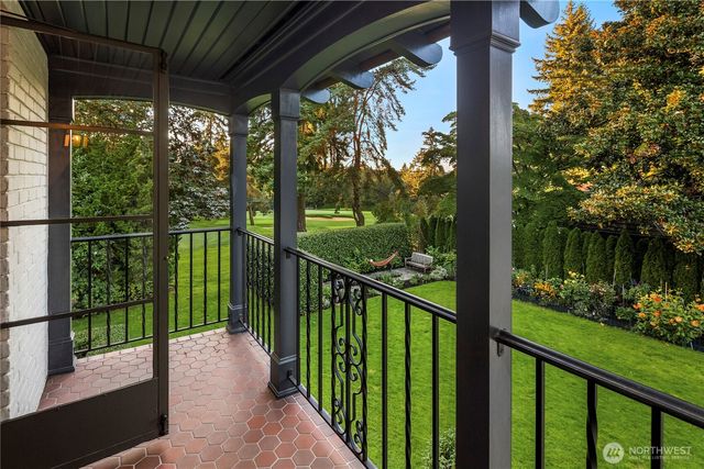 1935 Parkside Drive E, Seattle, WA 98112