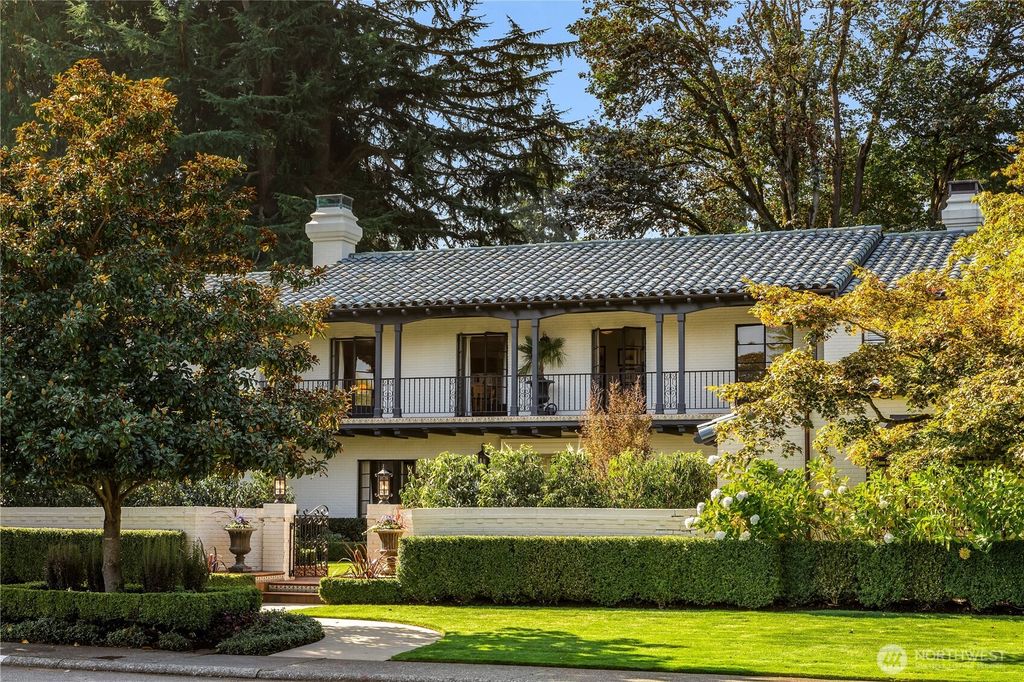 1935 Parkside Drive E, Seattle, WA 98112