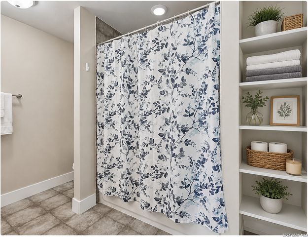2706 Lake Louise, San Antonio, TX 78228