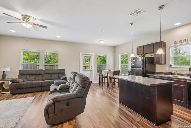 2706 Lake Louise, San Antonio, TX 78228