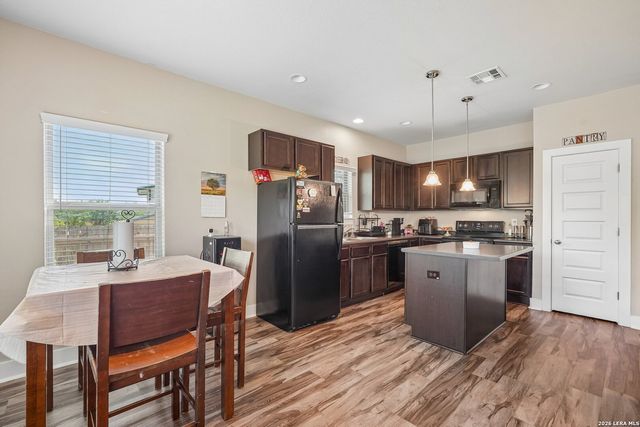 2706 Lake Louise, San Antonio, TX 78228