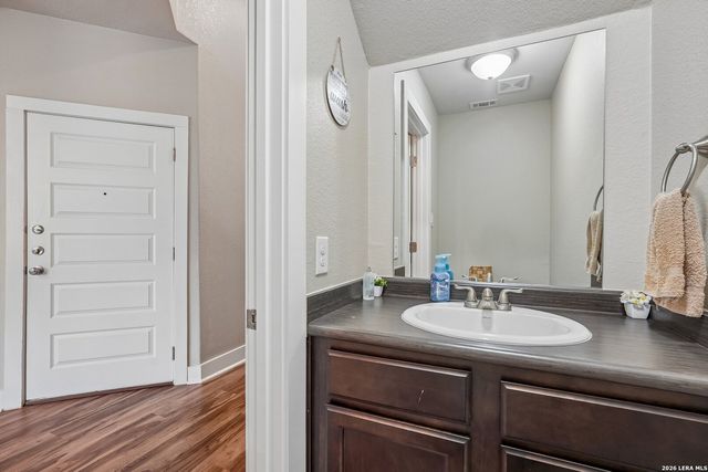2706 Lake Louise, San Antonio, TX 78228