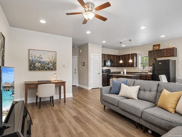 2706 Lake Louise, San Antonio, TX 78228