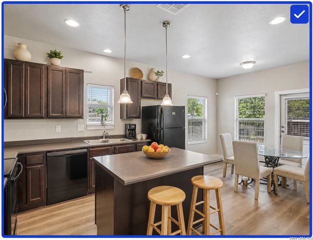 2706 Lake Louise, San Antonio, TX 78228