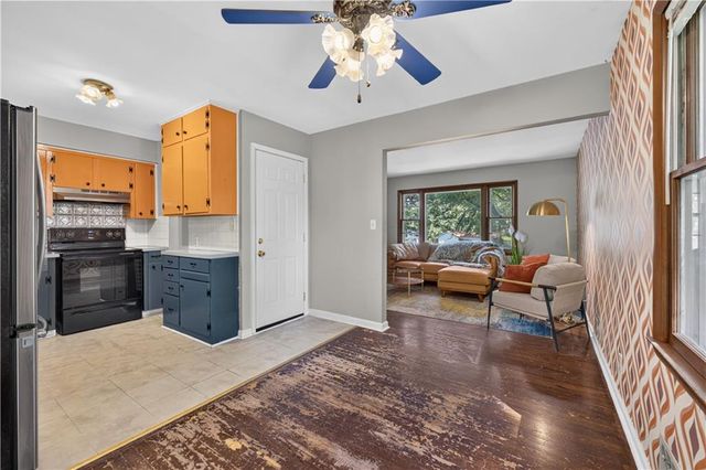 5201 Overton Circle, Kansas City, MO 64133