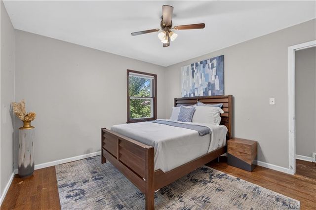 5201 Overton Circle, Kansas City, MO 64133