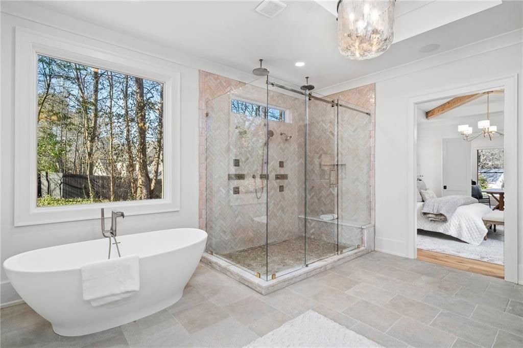 Image 18 of property listing at 202 Kenneth Drive, Alpharetta, GA 30009