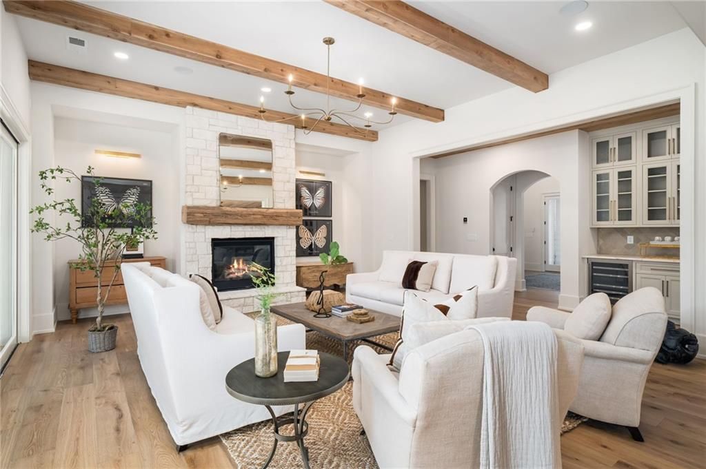 Image 25 of property listing at 202 Kenneth Drive, Alpharetta, GA 30009
