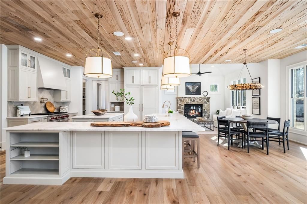 Image 29 of property listing at 202 Kenneth Drive, Alpharetta, GA 30009
