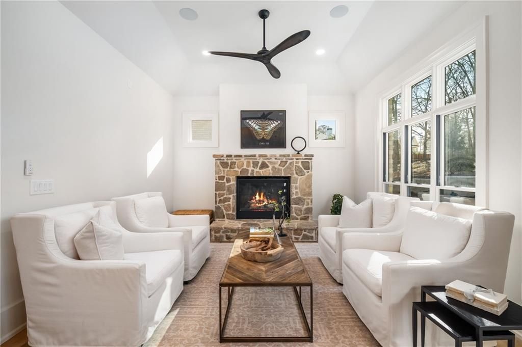 Image 32 of property listing at 202 Kenneth Drive, Alpharetta, GA 30009
