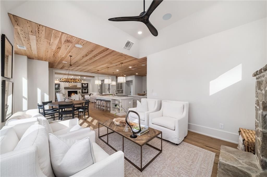 Image 33 of property listing at 202 Kenneth Drive, Alpharetta, GA 30009