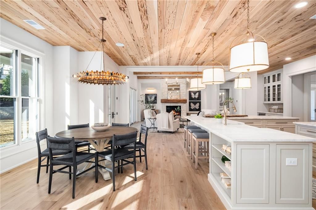 Image 35 of property listing at 202 Kenneth Drive, Alpharetta, GA 30009