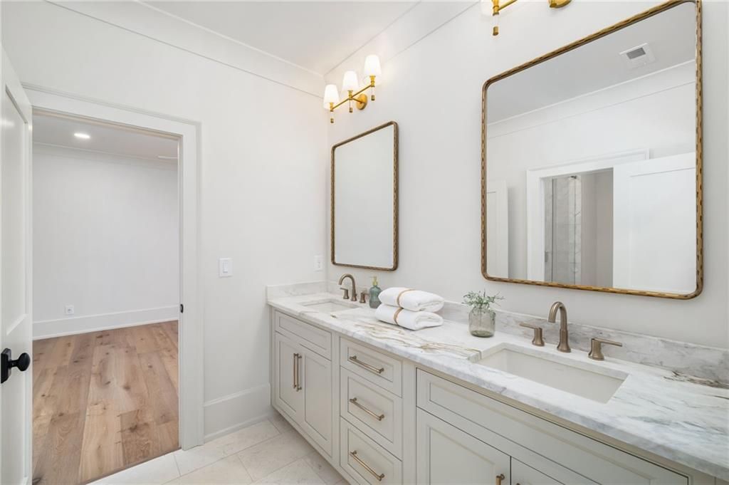 Image 52 of property listing at 202 Kenneth Drive, Alpharetta, GA 30009