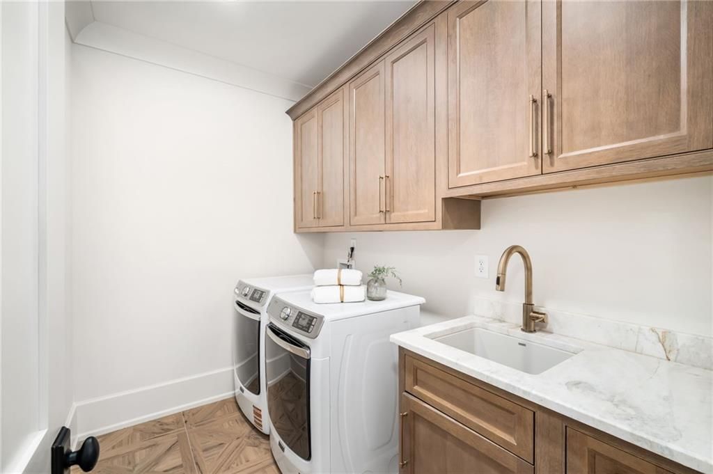 Image 54 of property listing at 202 Kenneth Drive, Alpharetta, GA 30009