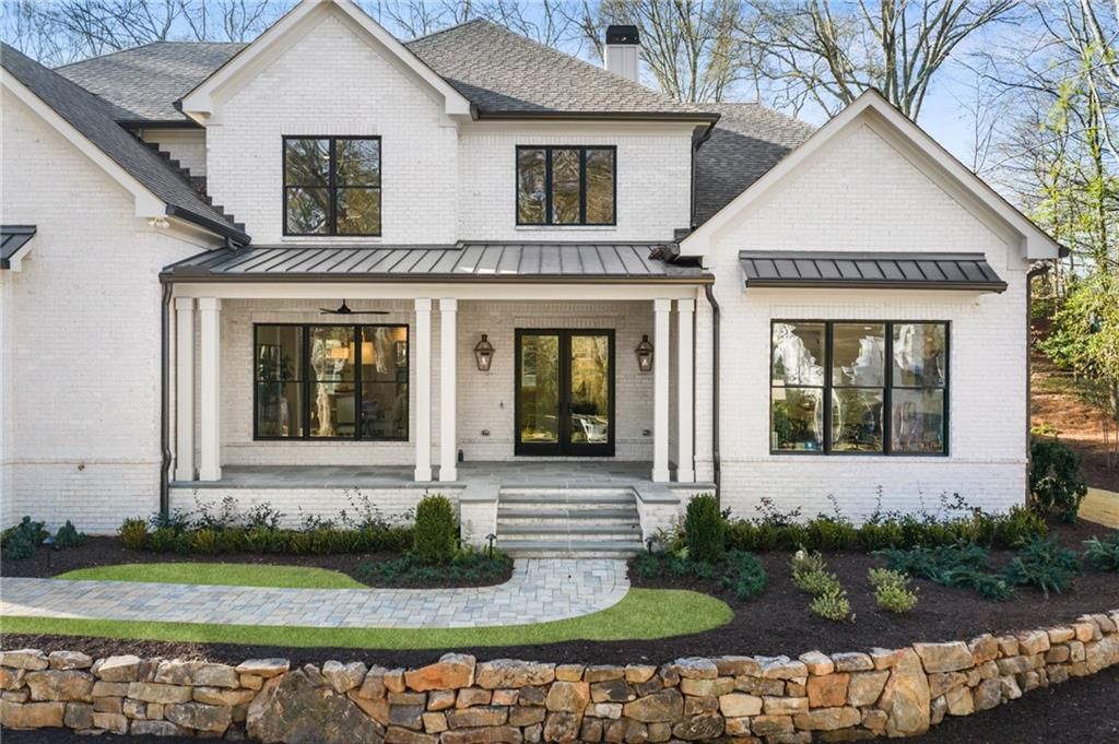 Image 6 of property listing at 202 Kenneth Drive, Alpharetta, GA 30009