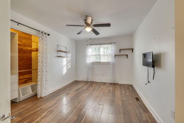 987 Hairetown Road, Jonesborough, TN 37659